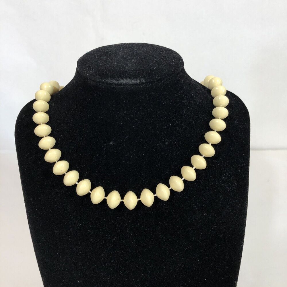 Cream Oval Necklace with Plastic Beads Retro Vintage 17" Classic White